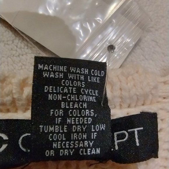 Long, V-Neck, Cable Knit Off White Pullover Sweater MEDIUM 100% Cotton - Picture 4 of 5